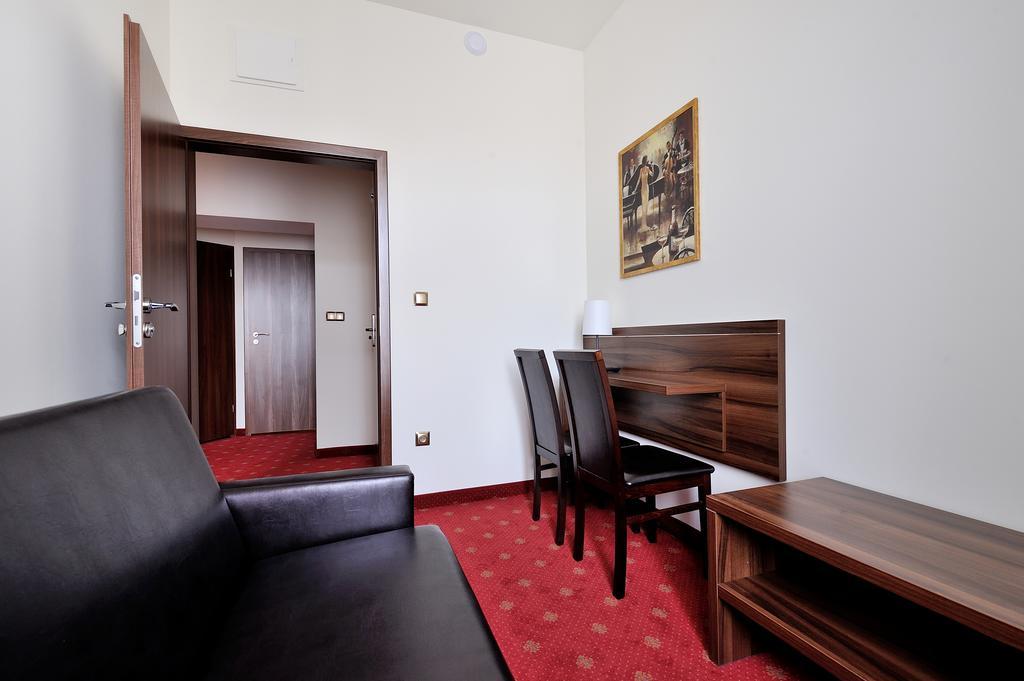 Hotel Centrum Sosnowiec Værelse billede